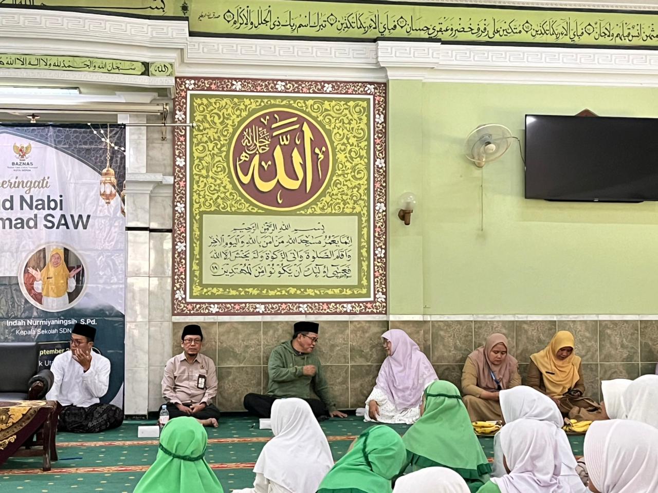 Muliakan Nabi, BAZNAS Depok & SDN 04 Beji Gelar Peringatan Maulid Nabi
